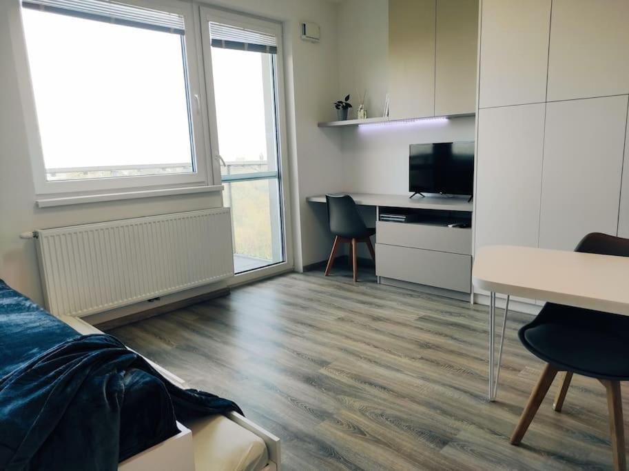 Airport Studio For Two, Free Parking, Airport View Bratislava Exterior photo